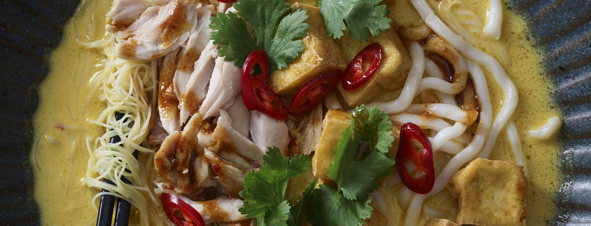 Laksa de Frango e Tofu
